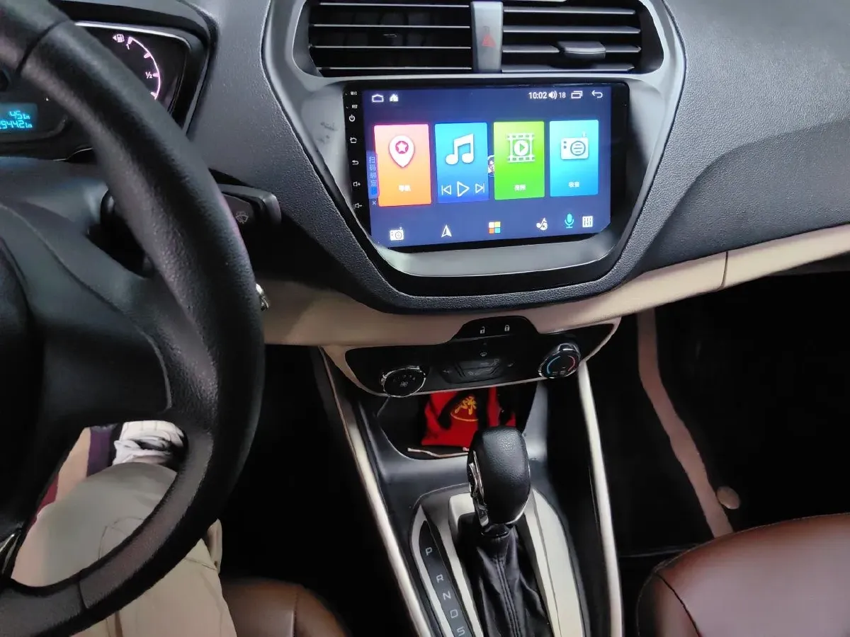 2015 Ford Escort 1.5L 113HP L4 6AT,autocango,china used car exporter,china ev exporter,chinese used car exporter,chinese used ev exporter