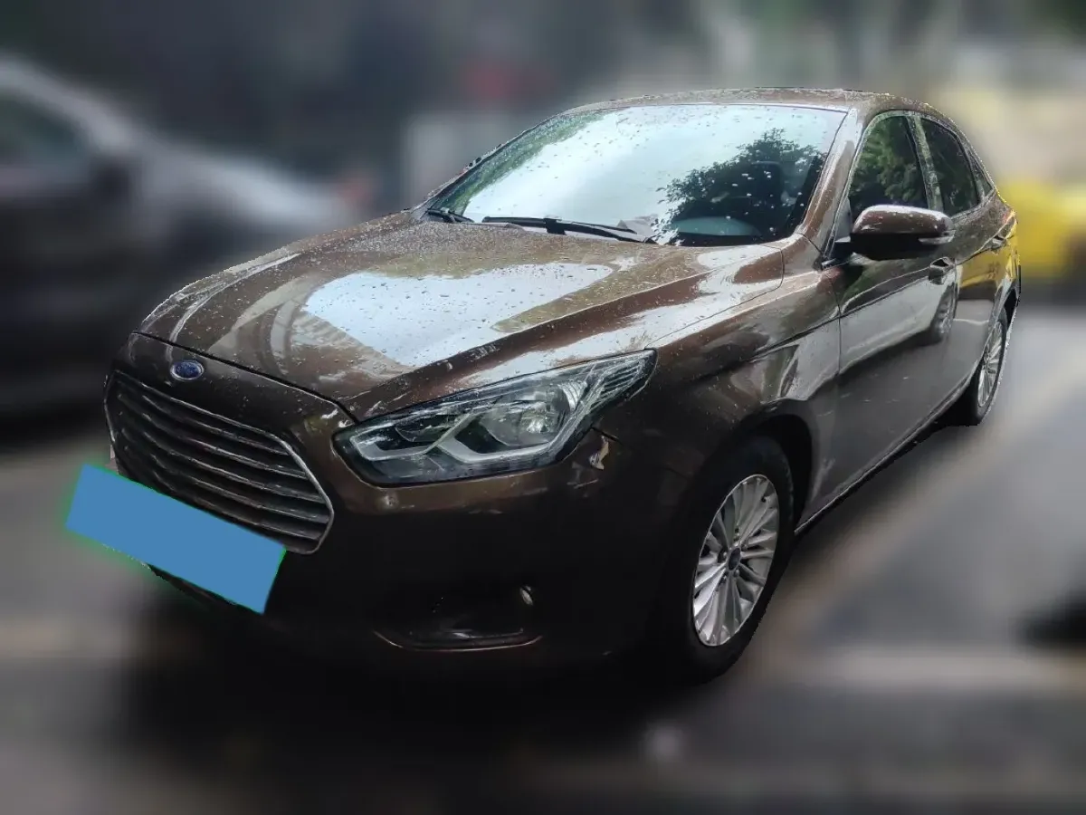 2015 Ford Escort 1.5L 113HP L4 6AT,autocango,china used car exporter,china ev exporter,chinese used car exporter,chinese used ev exporter