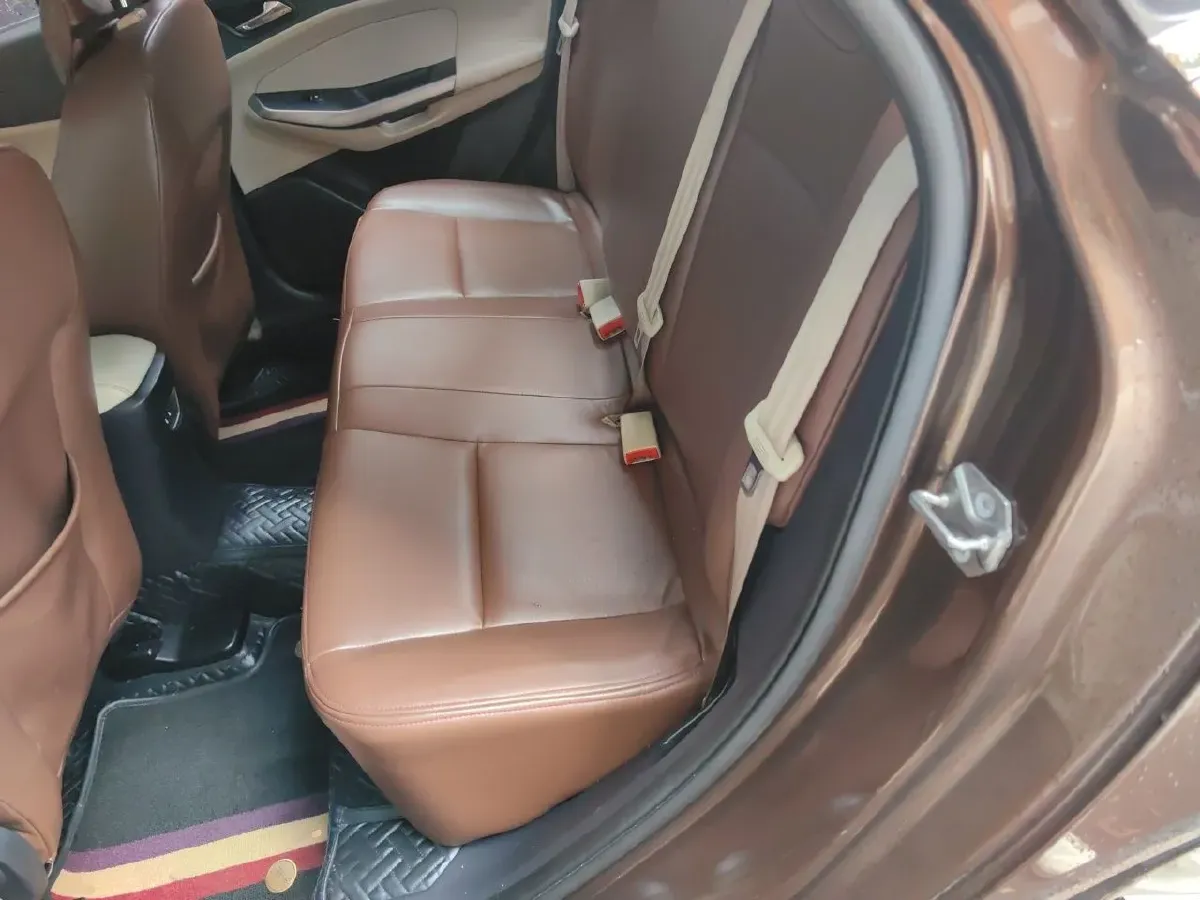 2015 Ford Escort 1.5L 113HP L4 6AT,autocango,china used car exporter,china ev exporter,chinese used car exporter,chinese used ev exporter