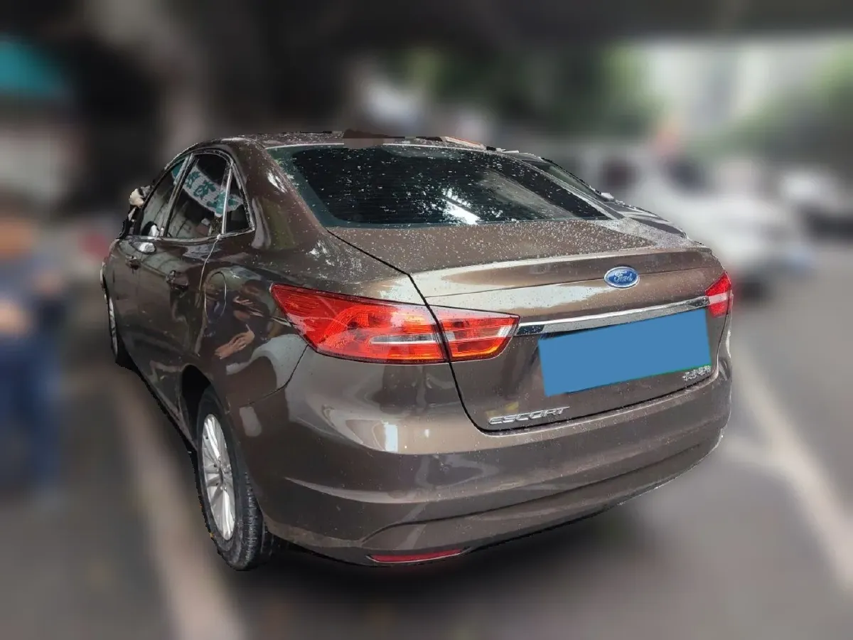 2015 Ford Escort 1.5L 113HP L4 6AT,autocango,china used car exporter,china ev exporter,chinese used car exporter,chinese used ev exporter