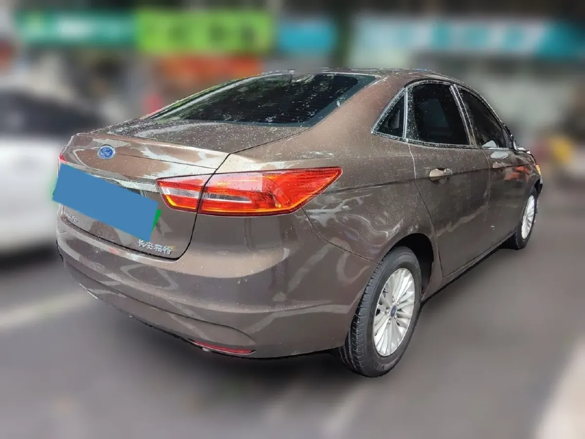 2015 Ford Escort 1.5L 113HP L4 6AT,autocango,china used car exporter,china ev exporter,chinese used car exporter,chinese used ev exporter