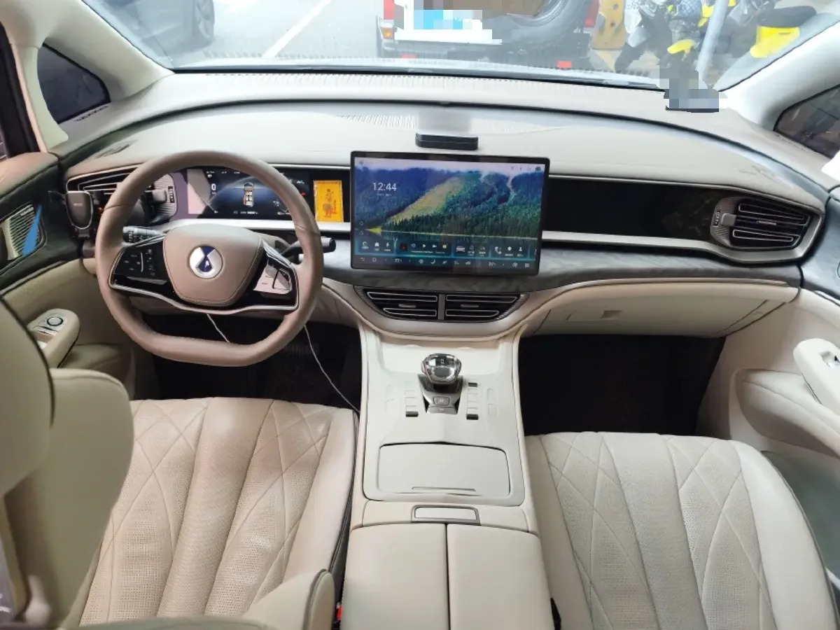 2022 Denza D9 1.5T 139HP L4 E-CVT PHEV 40.06KWH,autocango,china used car exporter,china ev exporter,chinese used car exporter,chinese used ev exporter