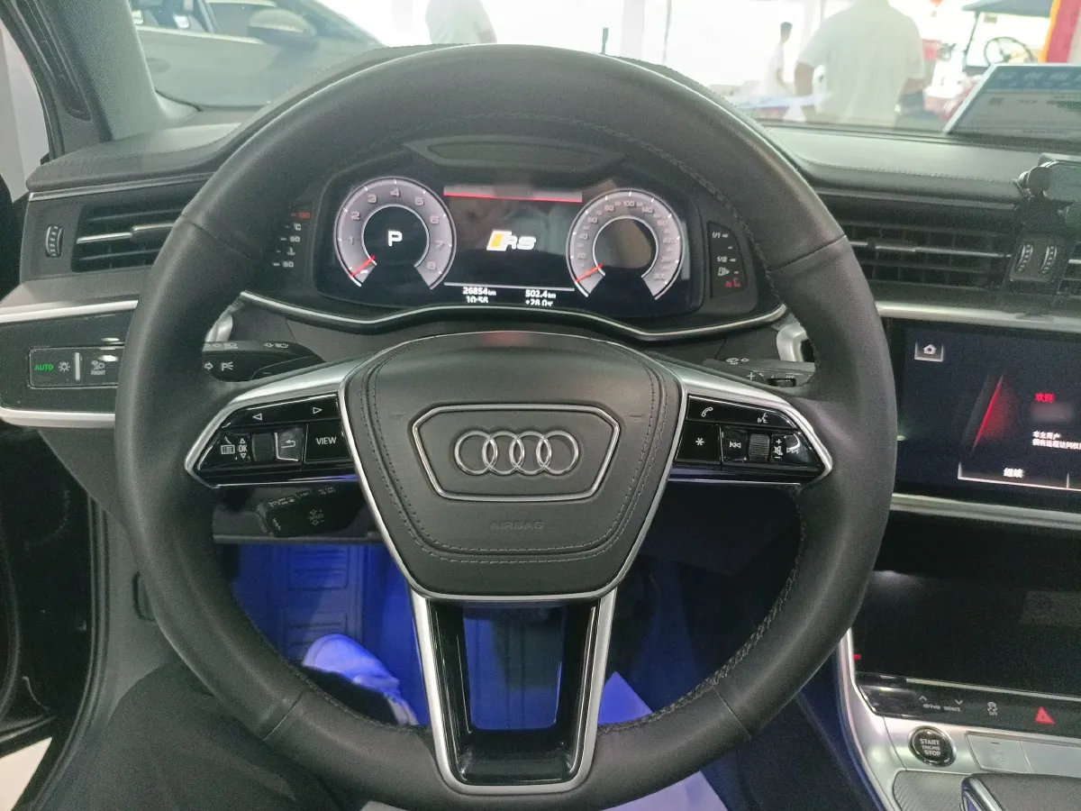 2024 Audi A6L 2.0T 245HP L4 7DCT,autocango,china used car exporter,china ev exporter,chinese used car exporter,chinese used ev exporter