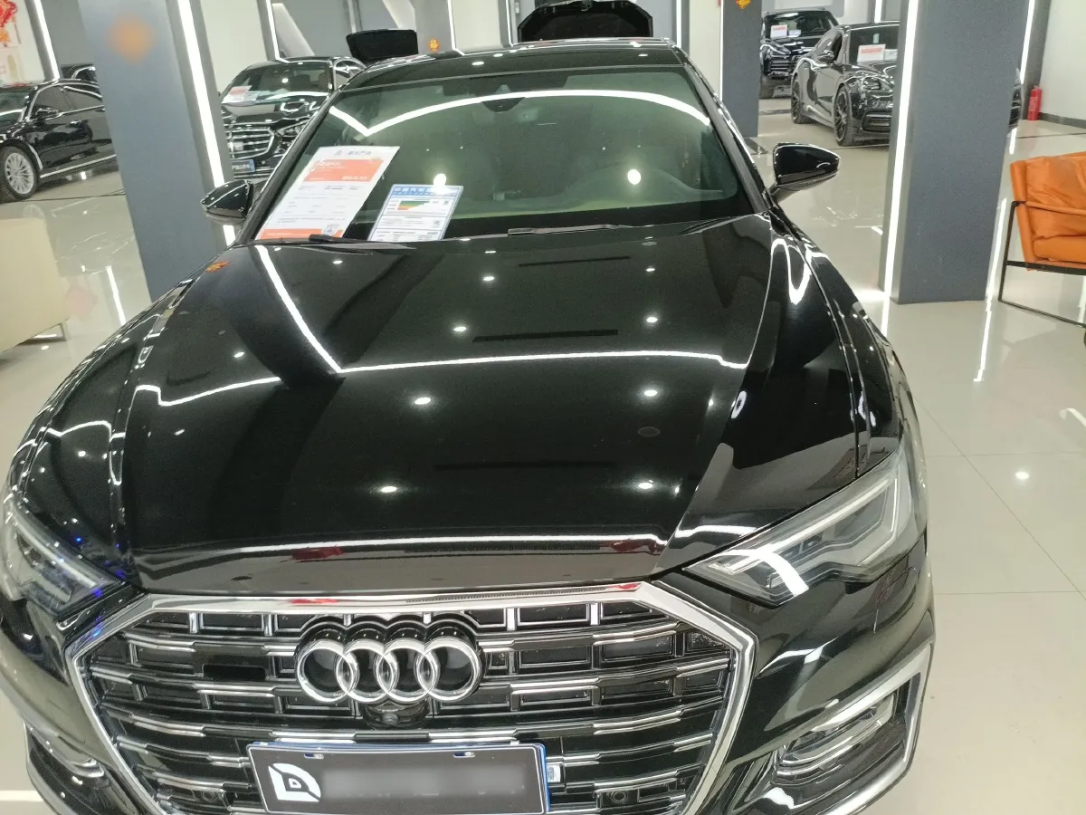 2024 Audi A6L 2.0T 245HP L4 7DCT,autocango,china used car exporter,china ev exporter,chinese used car exporter,chinese used ev exporter