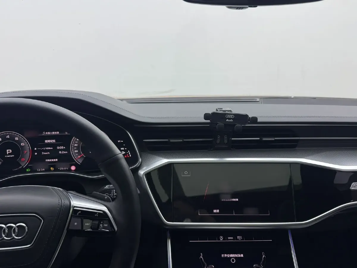2024 Audi A6L 2.0T 245HP L4 7DCT,autocango,china used car exporter,china ev exporter,chinese used car exporter,chinese used ev exporter