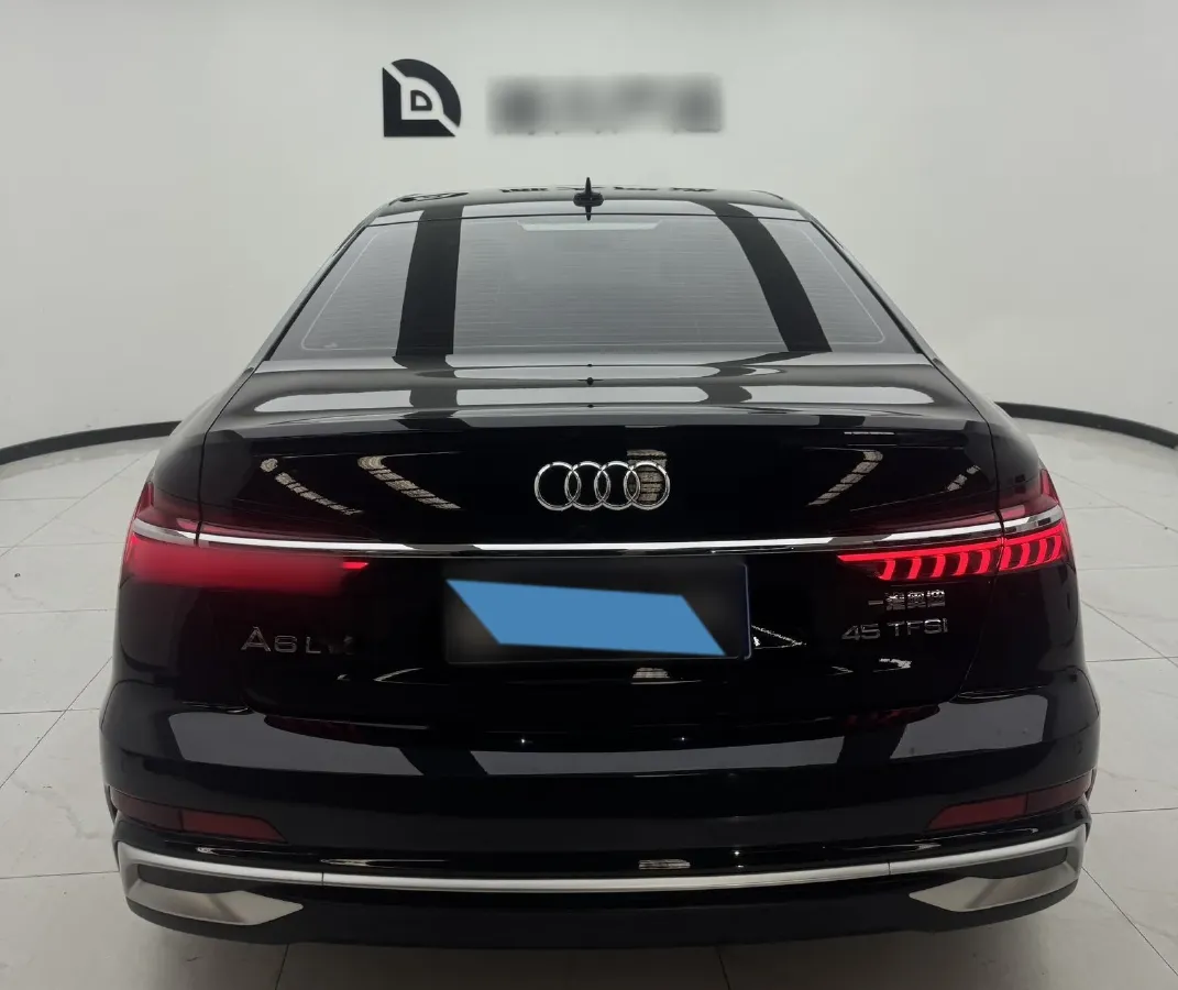 2024 Audi A6L 2.0T 245HP L4 7DCT,autocango,china used car exporter,china ev exporter,chinese used car exporter,chinese used ev exporter