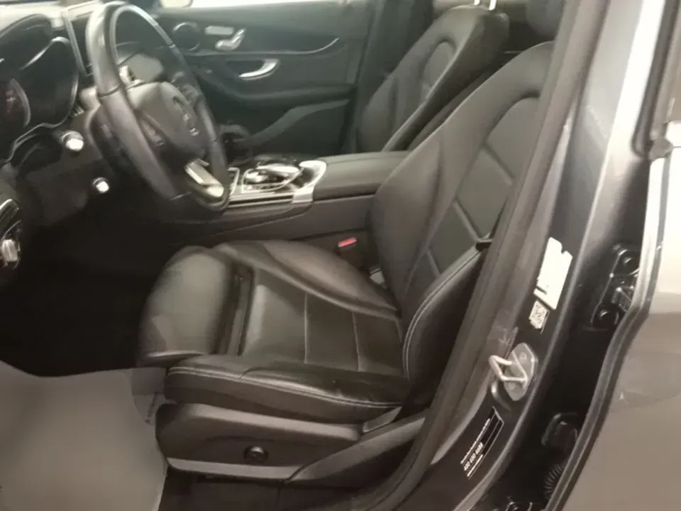 2019 Mercedes-Benz GLC Class 2.0T 211HP L4 9AT,autocango,china used car exporter,china ev exporter,chinese used car exporter,chinese used ev exporter