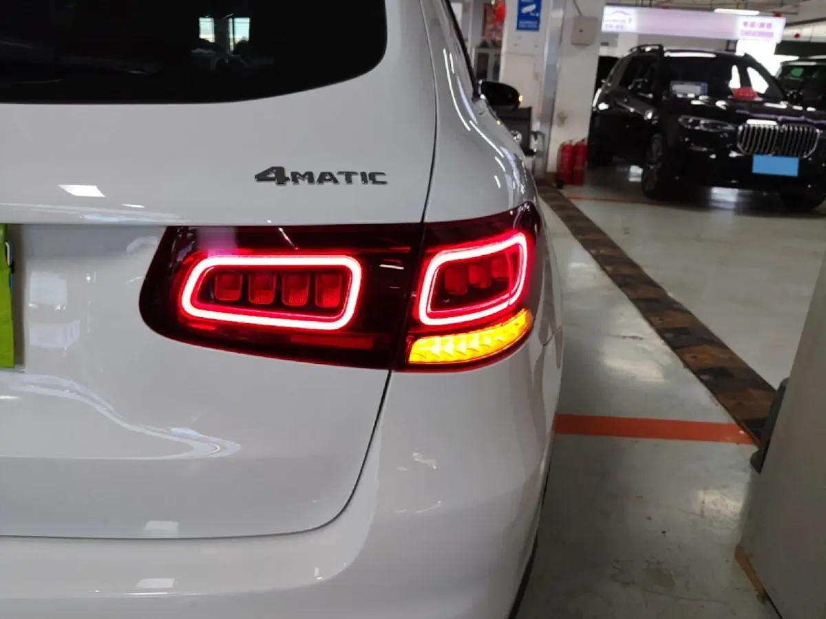 2020 Mercedes-Benz GLC Class 2.0T 197HP L4 9AT,autocango,china used car exporter,china ev exporter,chinese used car exporter,chinese used ev exporter