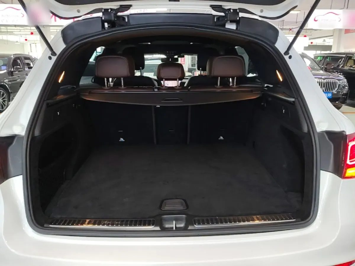 2020 Mercedes-Benz GLC Class 2.0T 197HP L4 9AT,autocango,china used car exporter,china ev exporter,chinese used car exporter,chinese used ev exporter