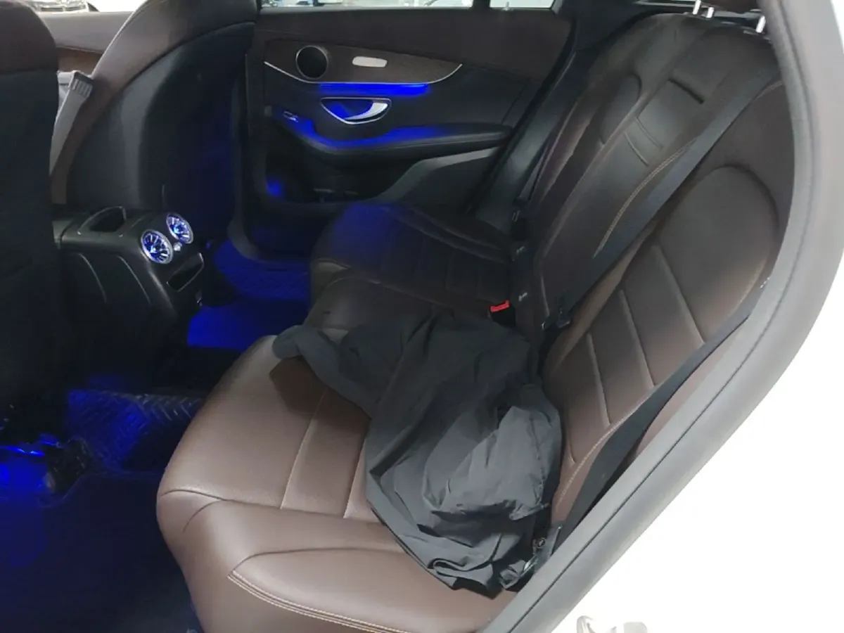 2020 Mercedes-Benz GLC Class 2.0T 197HP L4 9AT,autocango,china used car exporter,china ev exporter,chinese used car exporter,chinese used ev exporter