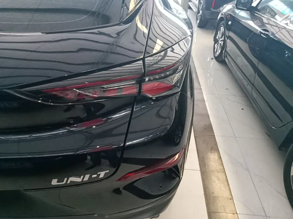 2020 Chery Tiggo 8 1.6T 197HP L4 7DCT,autocango,china used car exporter,china ev exporter,chinese used car exporter,chinese used ev exporter