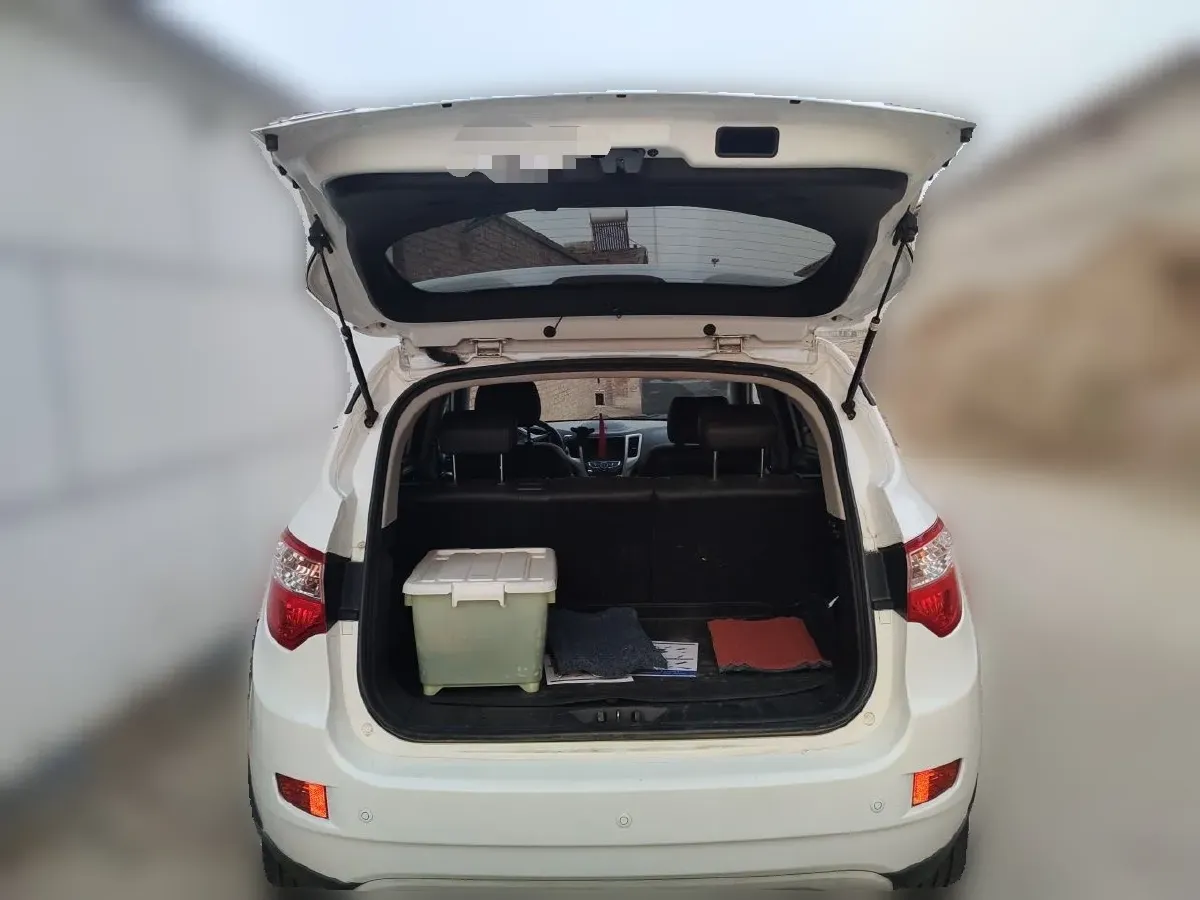 2016 ChangAn CS35 1.6L 125HP L4 5MT,autocango,china used car exporter,china ev exporter,chinese used car exporter,chinese used ev exporter