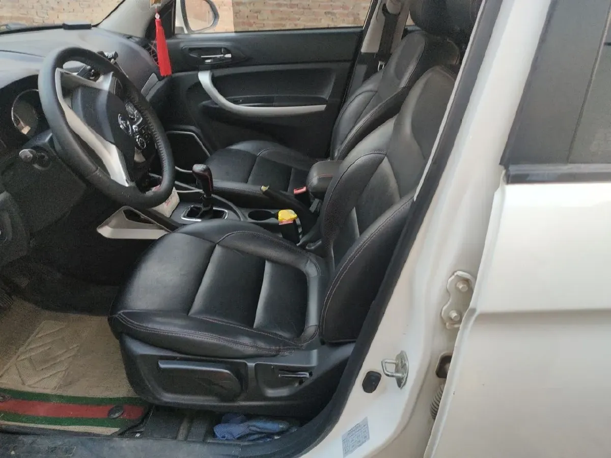 2016 ChangAn CS35 1.6L 125HP L4 5MT,autocango,china used car exporter,china ev exporter,chinese used car exporter,chinese used ev exporter
