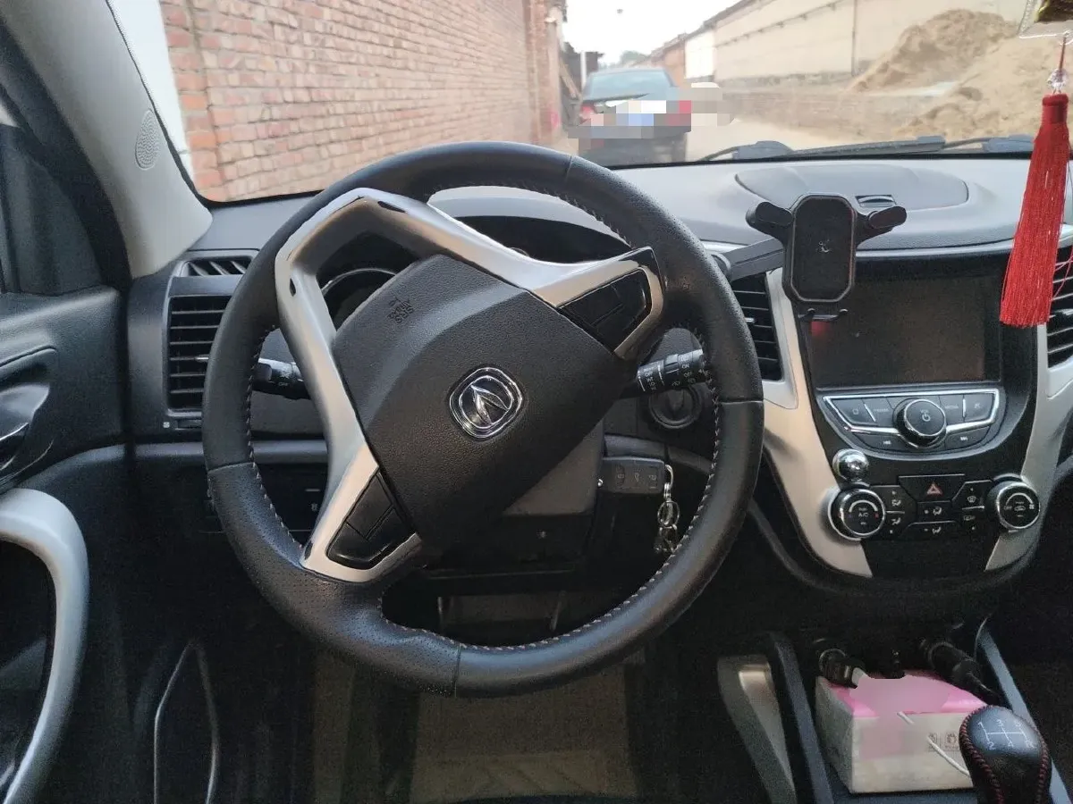 2016 ChangAn CS35 1.6L 125HP L4 5MT,autocango,china used car exporter,china ev exporter,chinese used car exporter,chinese used ev exporter