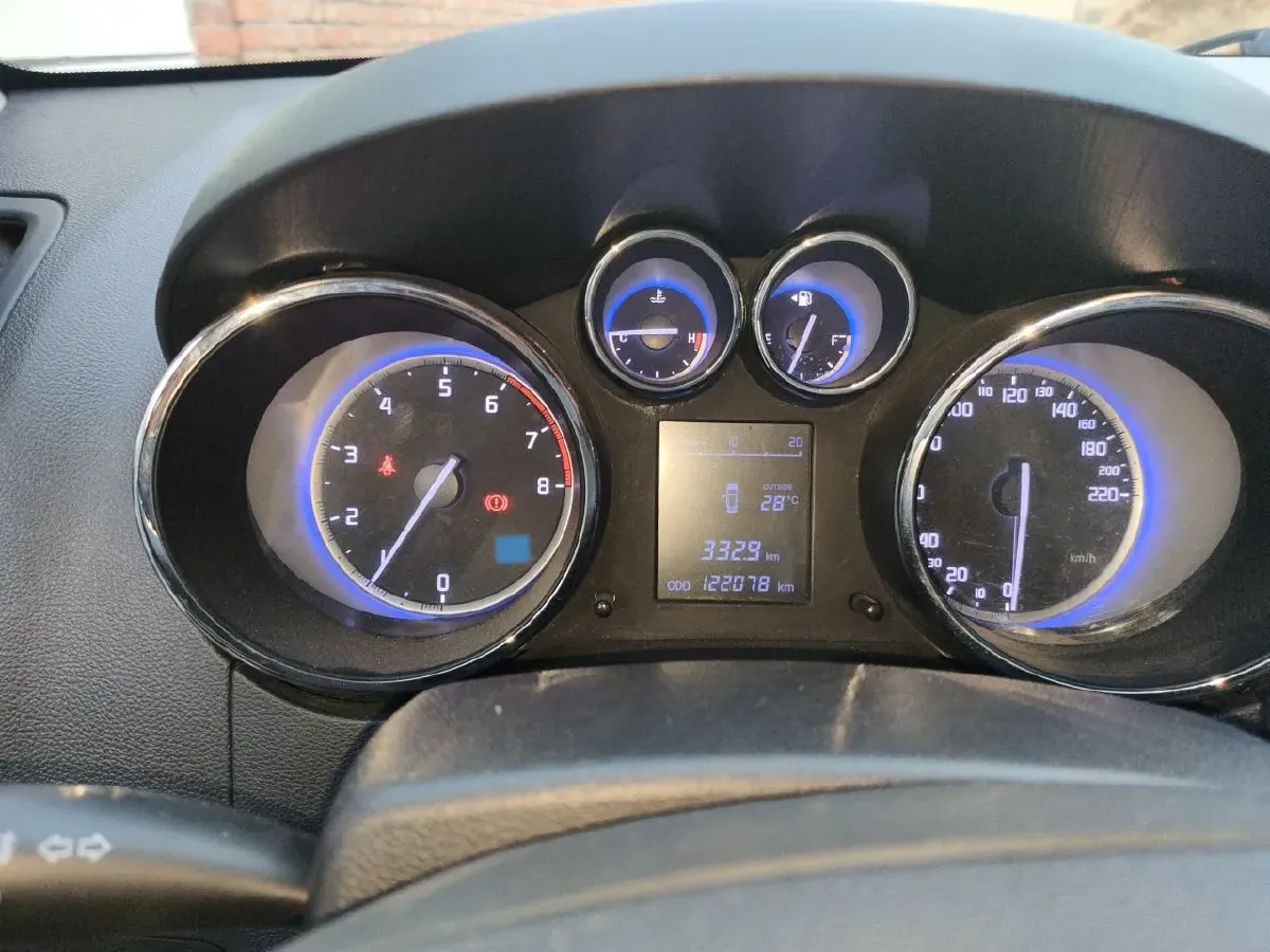 2016 ChangAn CS35 1.6L 125HP L4 5MT,autocango,china used car exporter,china ev exporter,chinese used car exporter,chinese used ev exporter