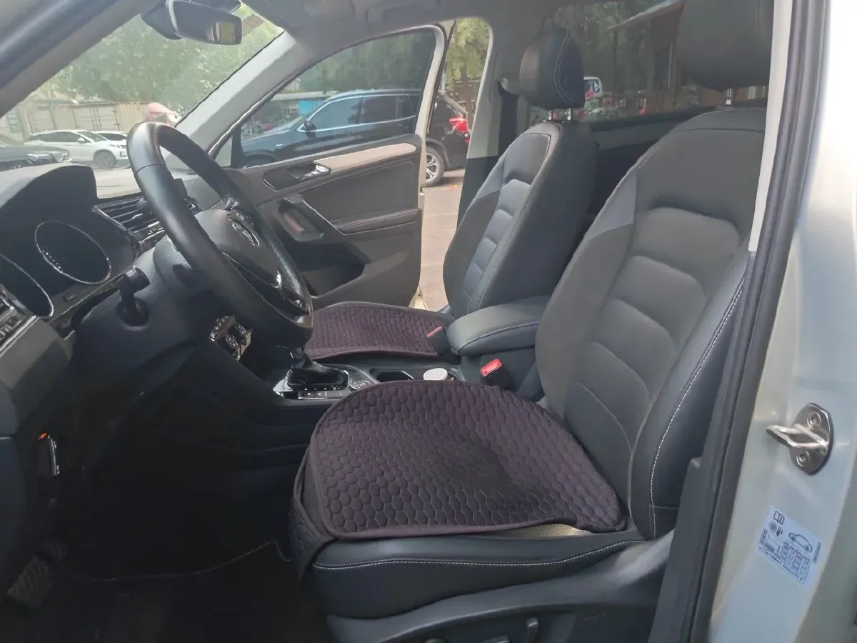 2019 Mercedes-Benz C Class 1.6T 156HP L4 9AT,autocango,china used car exporter,china ev exporter,chinese used car exporter,chinese used ev exporter