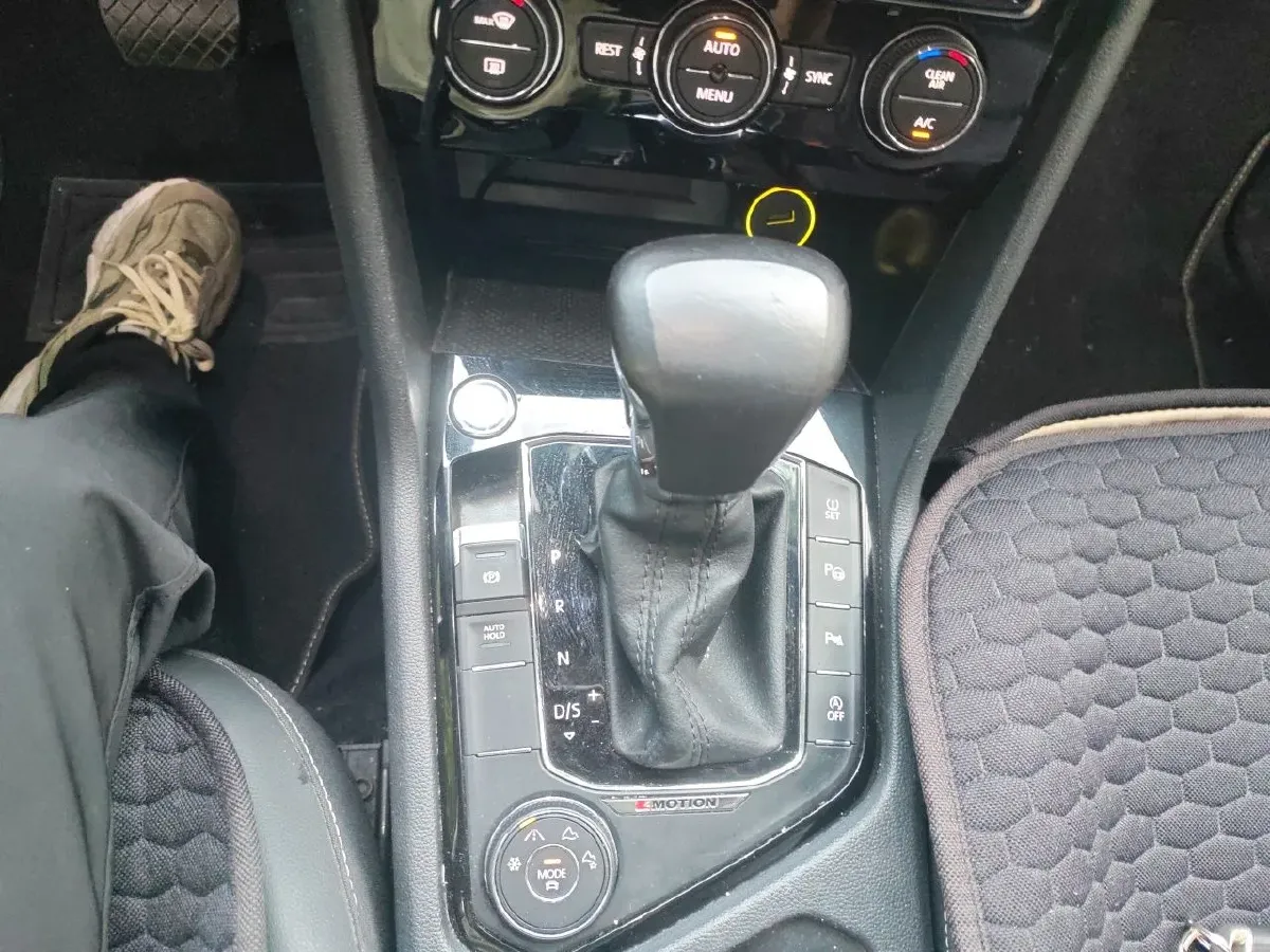 2019 Mercedes-Benz C Class 1.6T 156HP L4 9AT,autocango,china used car exporter,china ev exporter,chinese used car exporter,chinese used ev exporter