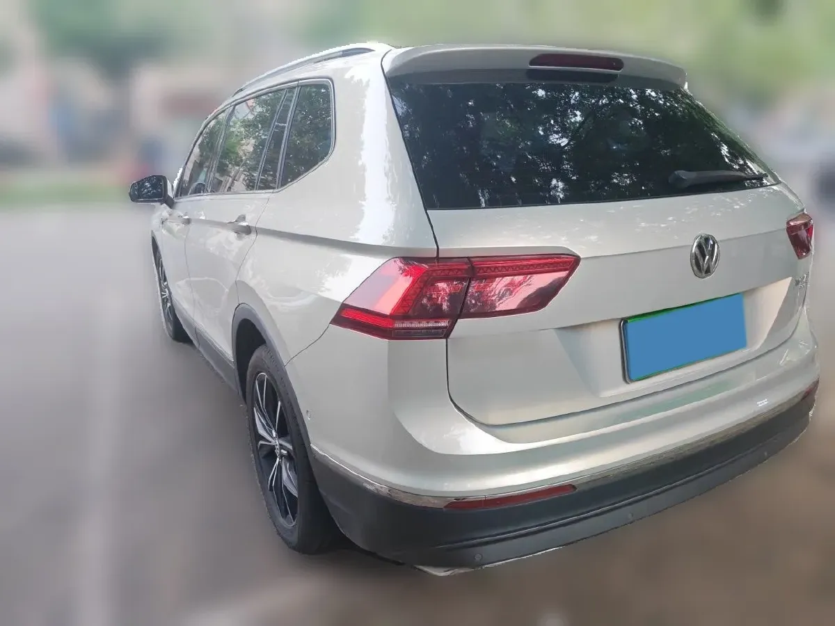 2019 Mercedes-Benz C Class 1.6T 156HP L4 9AT,autocango,china used car exporter,china ev exporter,chinese used car exporter,chinese used ev exporter
