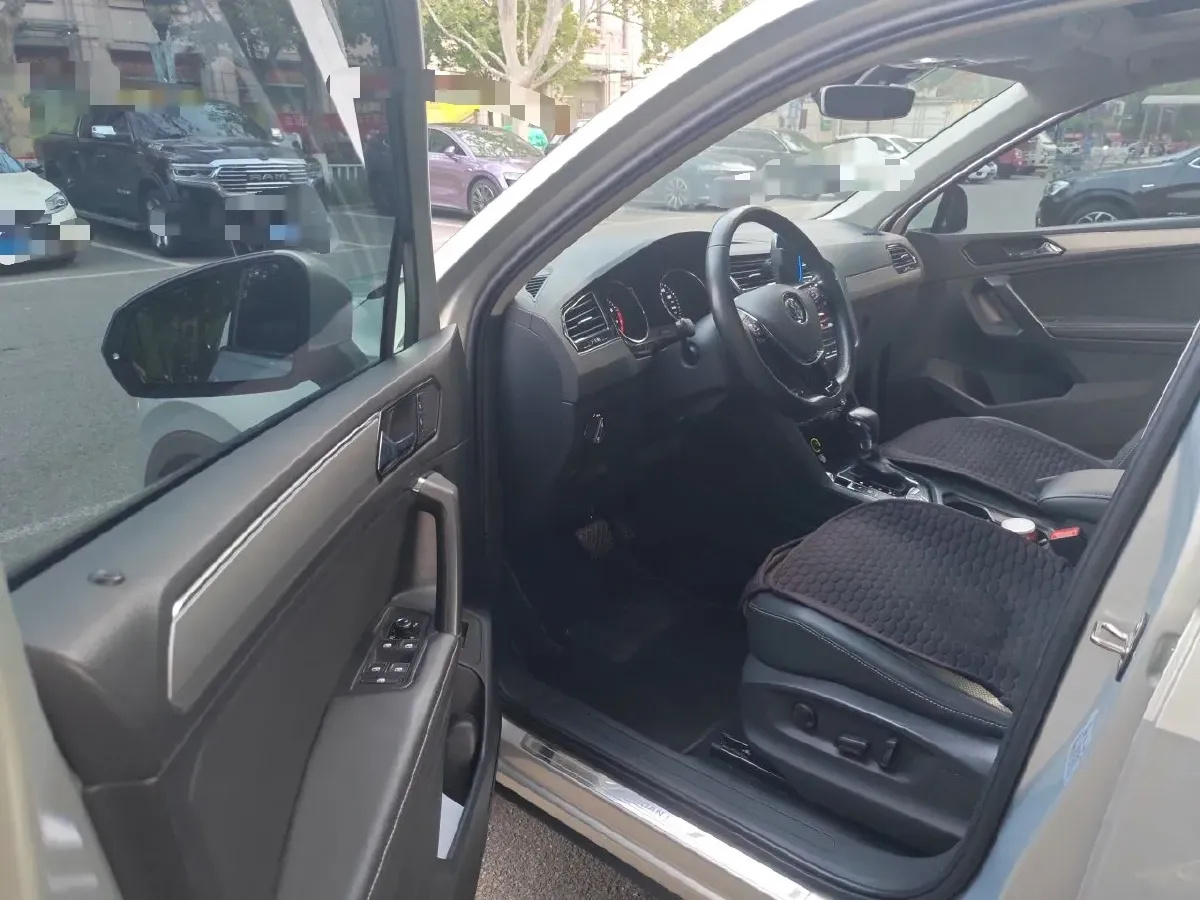 2019 Mercedes-Benz C Class 1.6T 156HP L4 9AT,autocango,china used car exporter,china ev exporter,chinese used car exporter,chinese used ev exporter