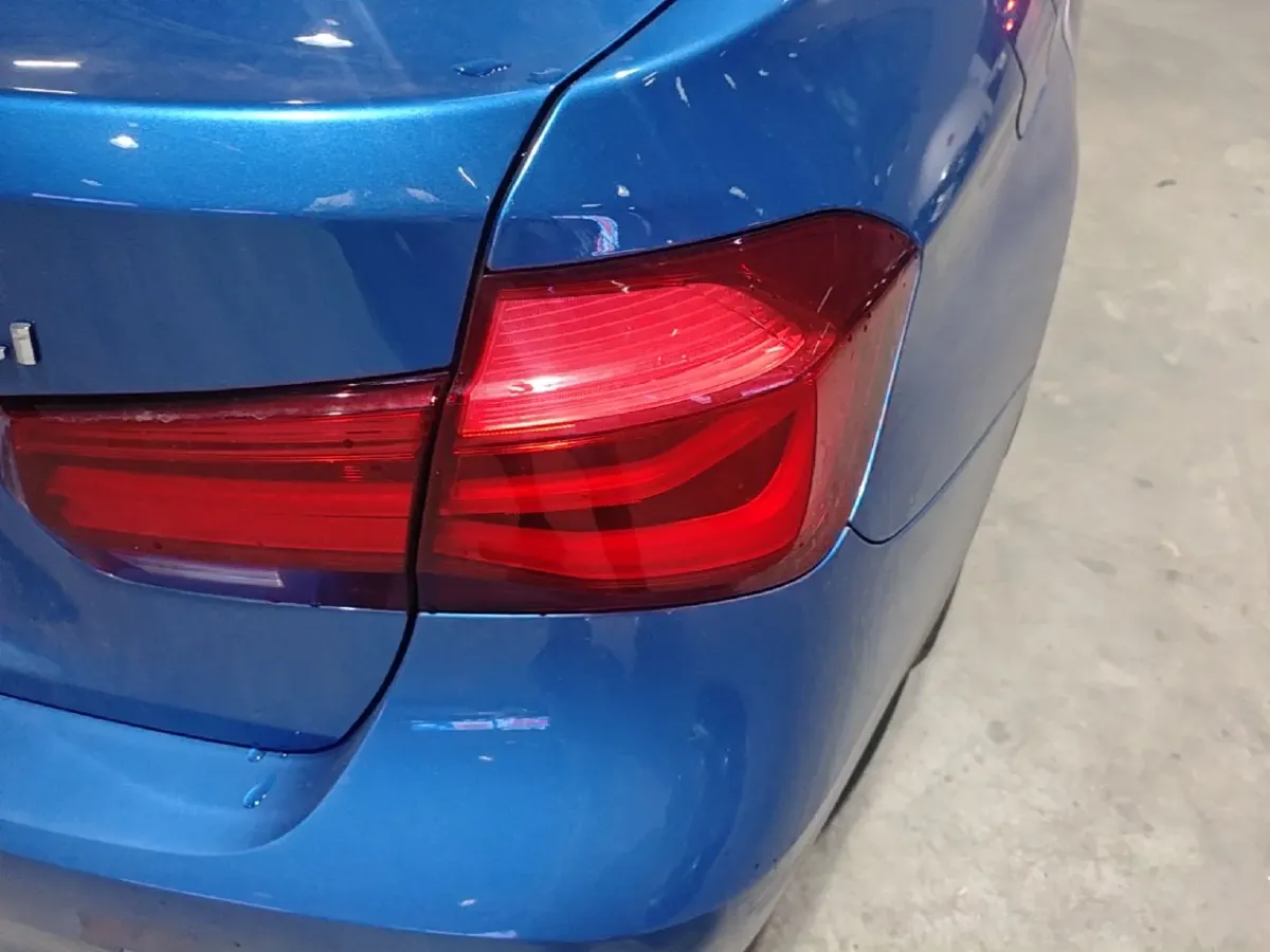 2018 BMW 3 Series 2.0T 184HP L4 8AT,autocango,china used car exporter,china ev exporter,chinese used car exporter,chinese used ev exporter