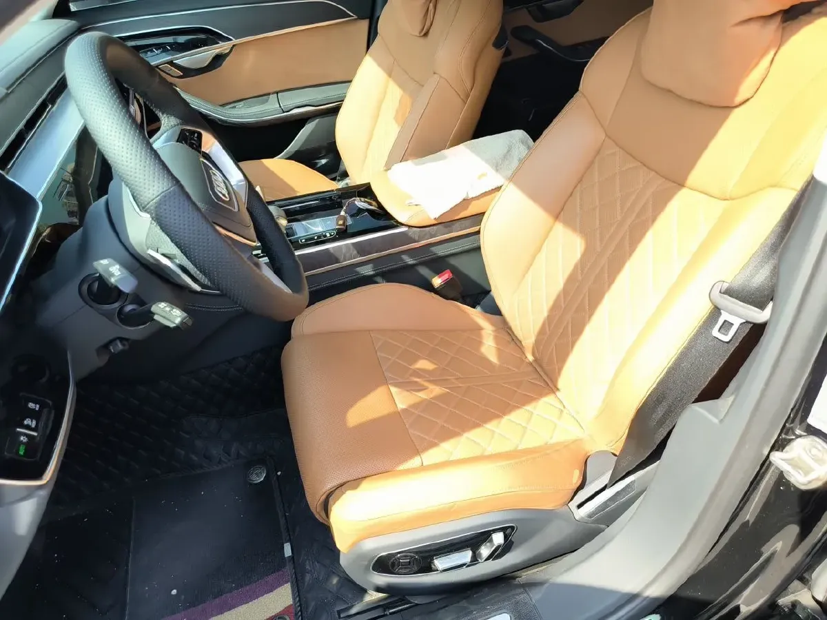 2023 Audi A8 3.0T 286HP V6 8AT,autocango,china used car exporter,china ev exporter,chinese used car exporter,chinese used ev exporter