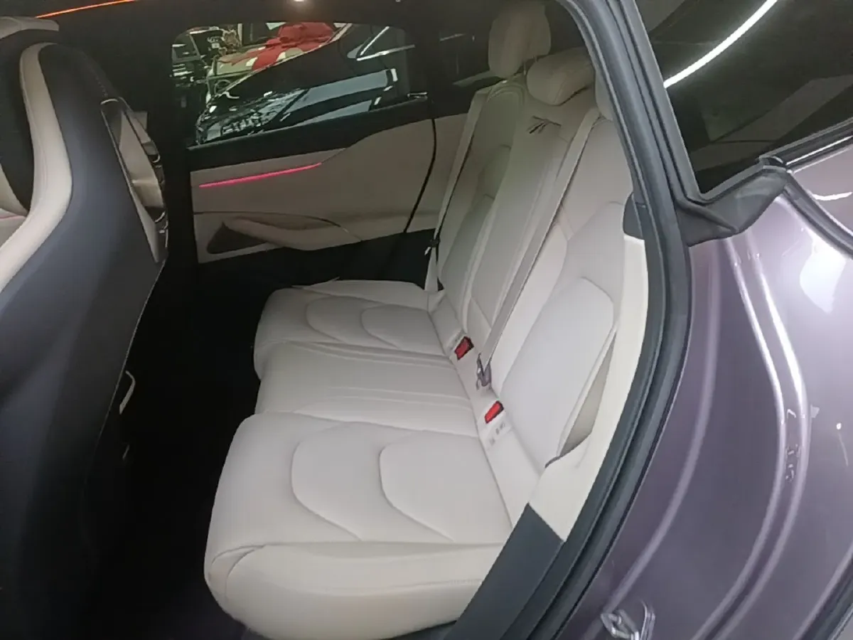 2024 MI SU7 BEV 101KWH,autocango,china used car exporter,china ev exporter,chinese used car exporter,chinese used ev exporter