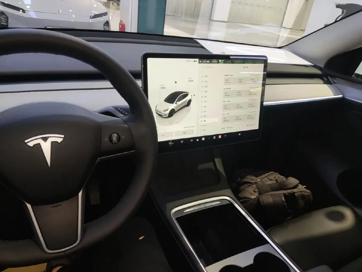 2024 Tesla Model Y BEV 60KWH,autocango,china used car exporter,china ev exporter,chinese used car exporter,chinese used ev exporter