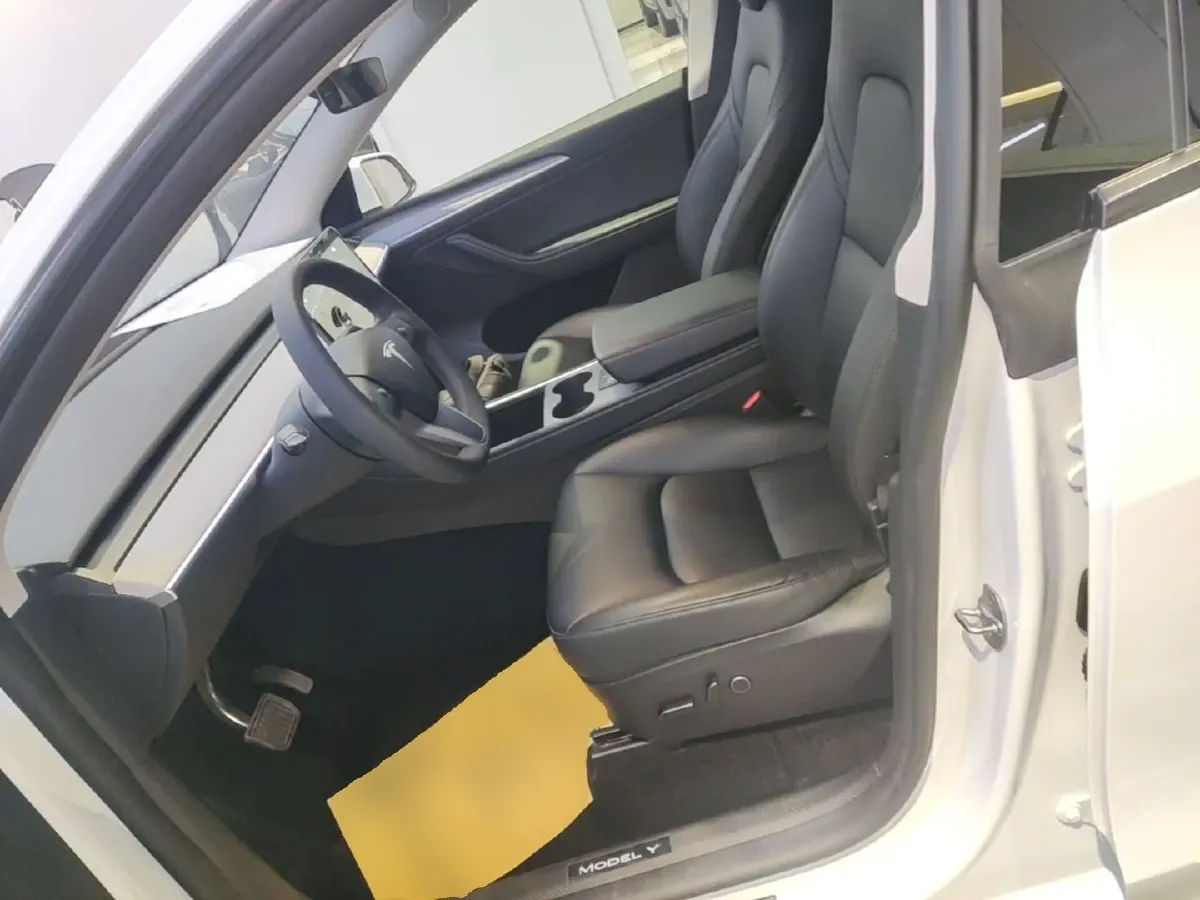 2024 Tesla Model Y BEV 60KWH,autocango,china used car exporter,china ev exporter,chinese used car exporter,chinese used ev exporter