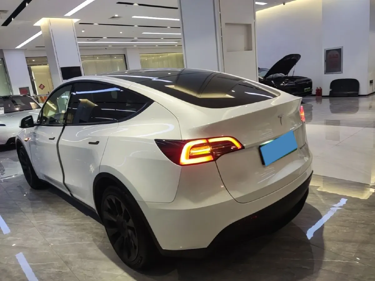 2024 Tesla Model Y BEV 60KWH,autocango,china used car exporter,china ev exporter,chinese used car exporter,chinese used ev exporter