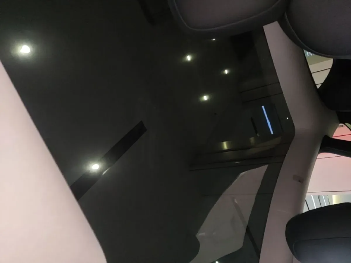 2024 Tesla Model Y BEV 60KWH,autocango,china used car exporter,china ev exporter,chinese used car exporter,chinese used ev exporter