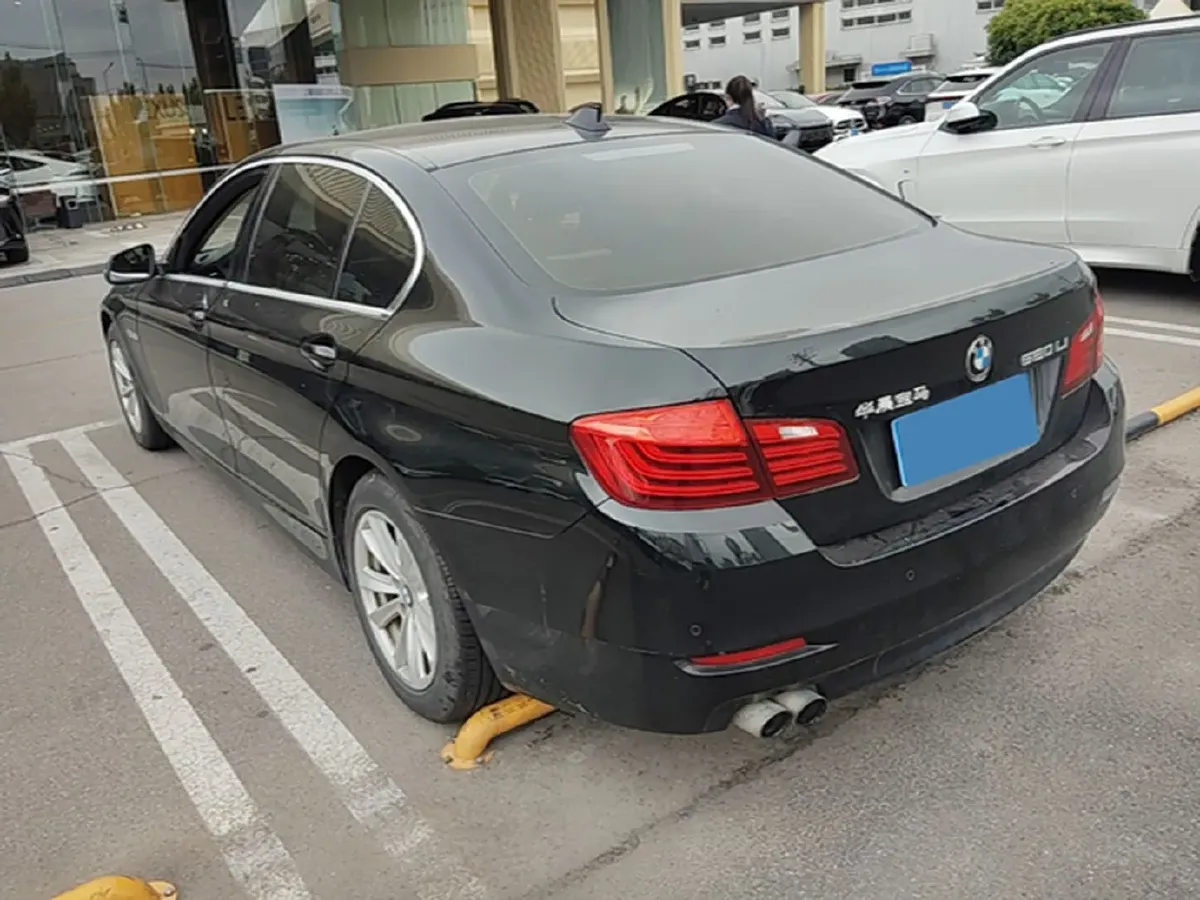 2017 BMW 5 Series 2.0T 184HP L4 8AT,autocango,china used car exporter,china ev exporter,chinese used car exporter,chinese used ev exporter