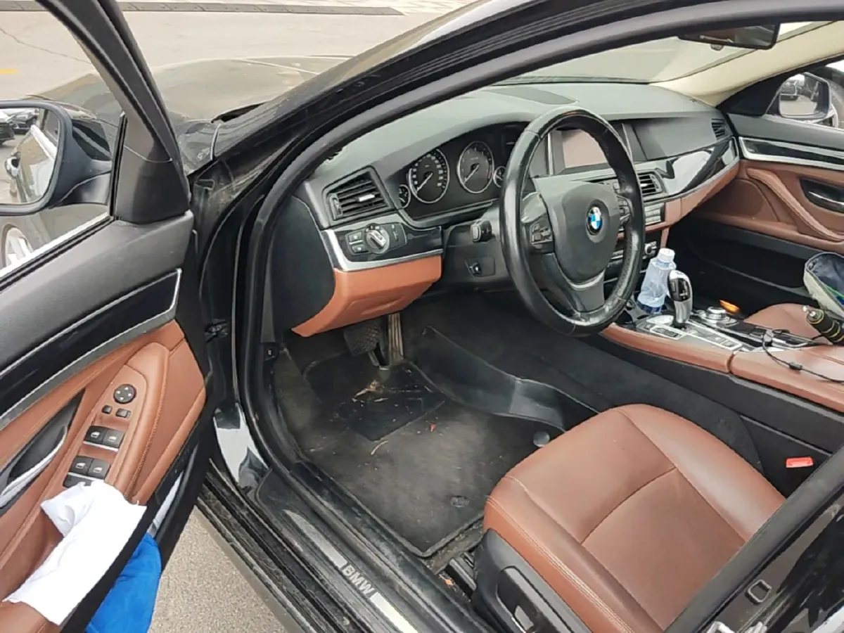 2017 BMW 5 Series 2.0T 184HP L4 8AT,autocango,china used car exporter,china ev exporter,chinese used car exporter,chinese used ev exporter