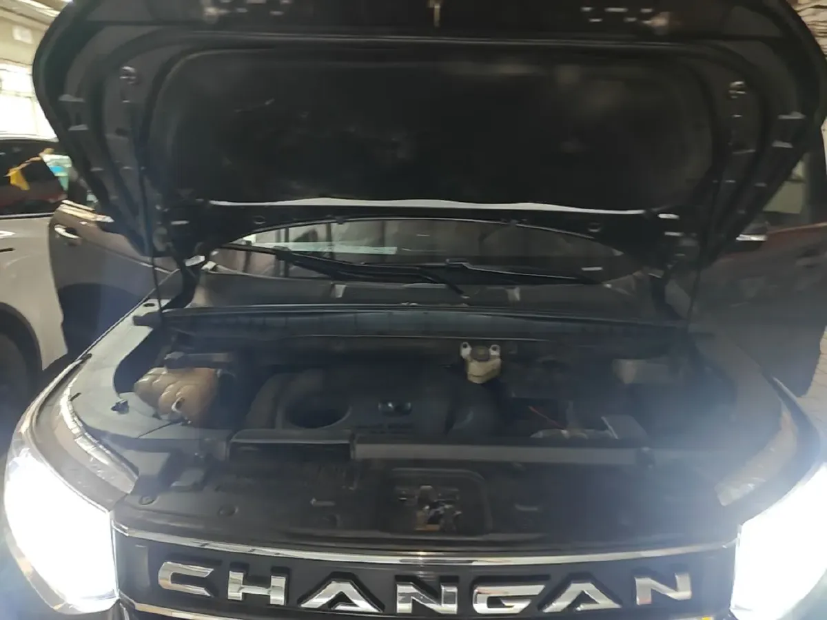 2017 ChangAn CS95 2.0T 233HP L4 6AT,autocango,china used car exporter,china ev exporter,chinese used car exporter,chinese used ev exporter
