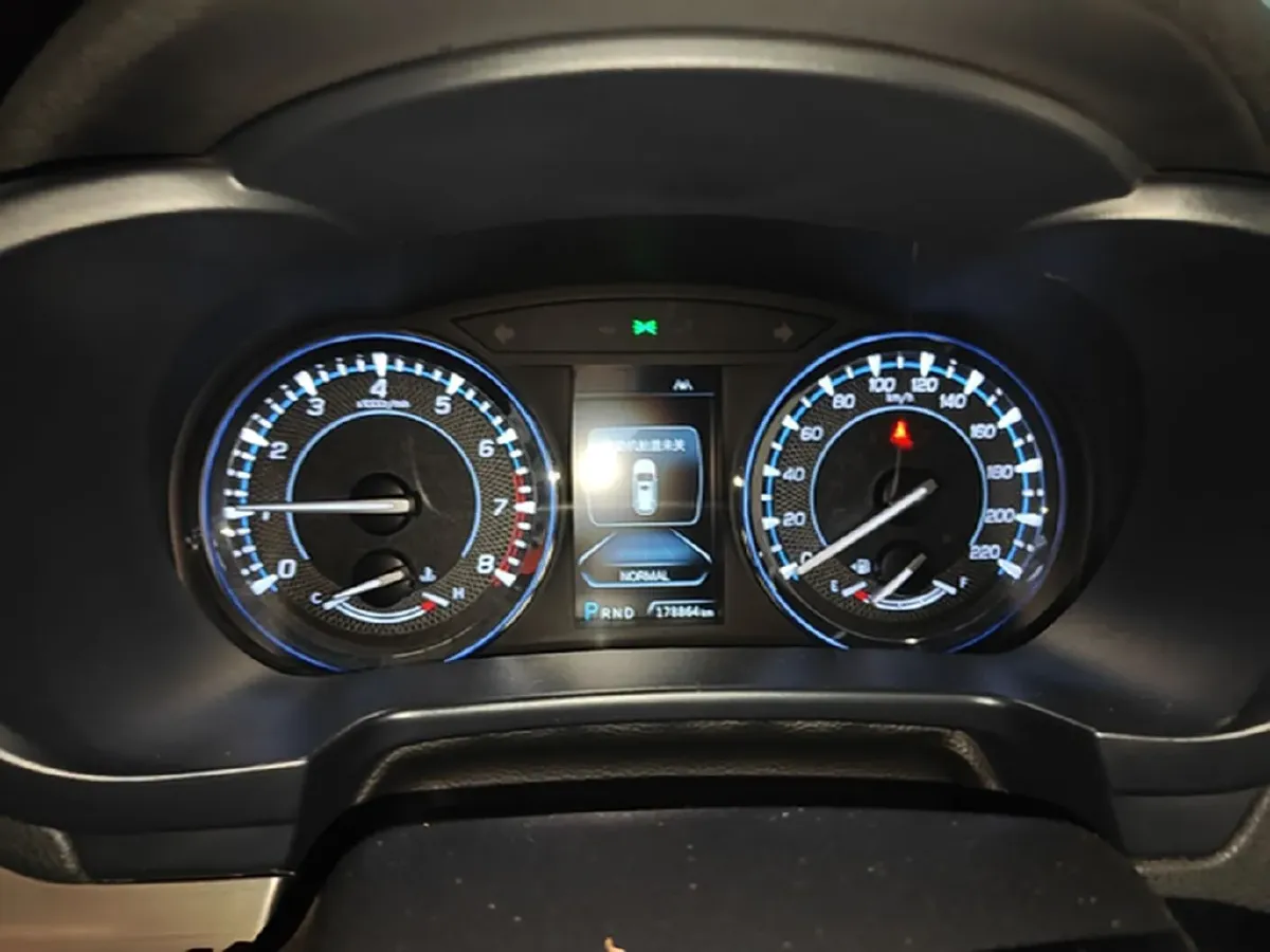 2017 ChangAn CS95 2.0T 233HP L4 6AT,autocango,china used car exporter,china ev exporter,chinese used car exporter,chinese used ev exporter