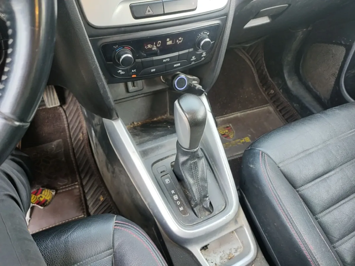 2016 Suzuki Vitara 1.4T 140HP L4 6AT,autocango,china used car exporter,china ev exporter,chinese used car exporter,chinese used ev exporter