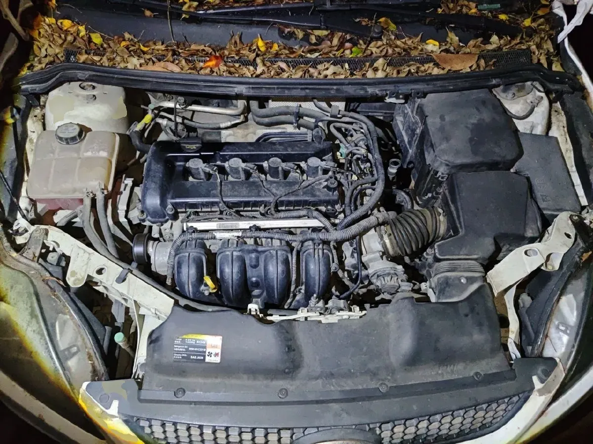 2013 Ford Focus 1.8L 124HP L4 4AT,autocango,china used car exporter,china ev exporter,chinese used car exporter,chinese used ev exporter
