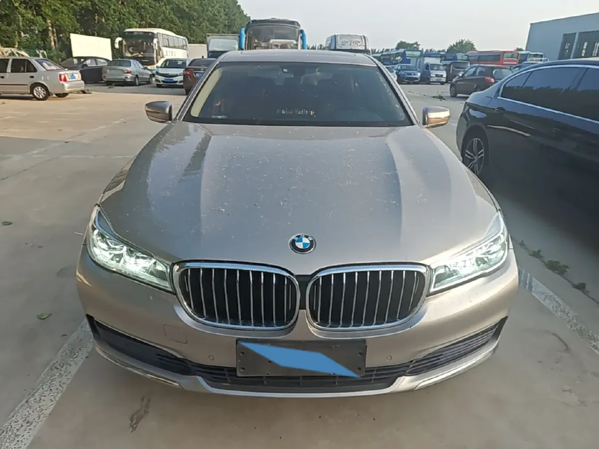 2016 BMW 7 Series 2.0T 258HP L4 8AT,autocango,china used car exporter,china ev exporter,chinese used car exporter,chinese used ev exporter