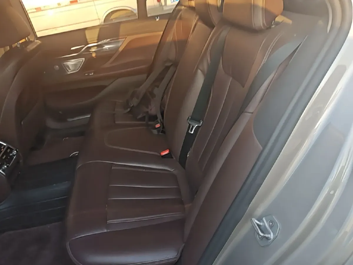 2016 BMW 7 Series 2.0T 258HP L4 8AT,autocango,china used car exporter,china ev exporter,chinese used car exporter,chinese used ev exporter