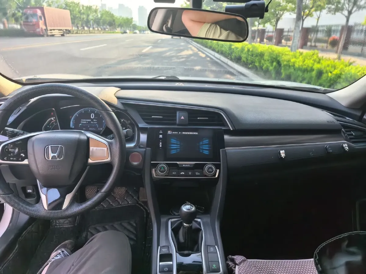 2019 Honda Civic 1.5T 177HP L4 6MT,autocango,china used car exporter,china ev exporter,chinese used car exporter,chinese used ev exporter