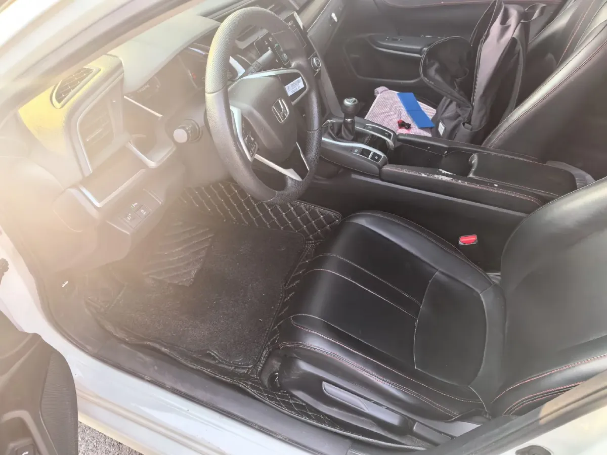 2019 Honda Civic 1.5T 177HP L4 6MT,autocango,china used car exporter,china ev exporter,chinese used car exporter,chinese used ev exporter