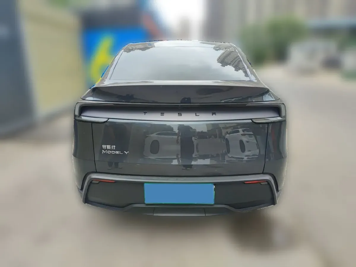 2025 Tesla Model Y BEV 62.5KWH,autocango,china used car exporter,china ev exporter,chinese used car exporter,chinese used ev exporter