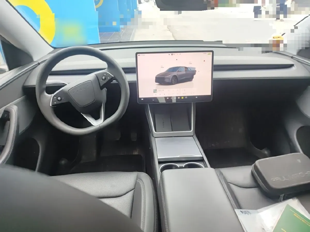 2025 Tesla Model Y BEV 62.5KWH,autocango,china used car exporter,china ev exporter,chinese used car exporter,chinese used ev exporter
