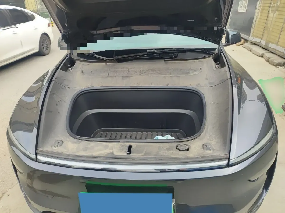 2025 Tesla Model Y BEV 62.5KWH,autocango,china used car exporter,china ev exporter,chinese used car exporter,chinese used ev exporter