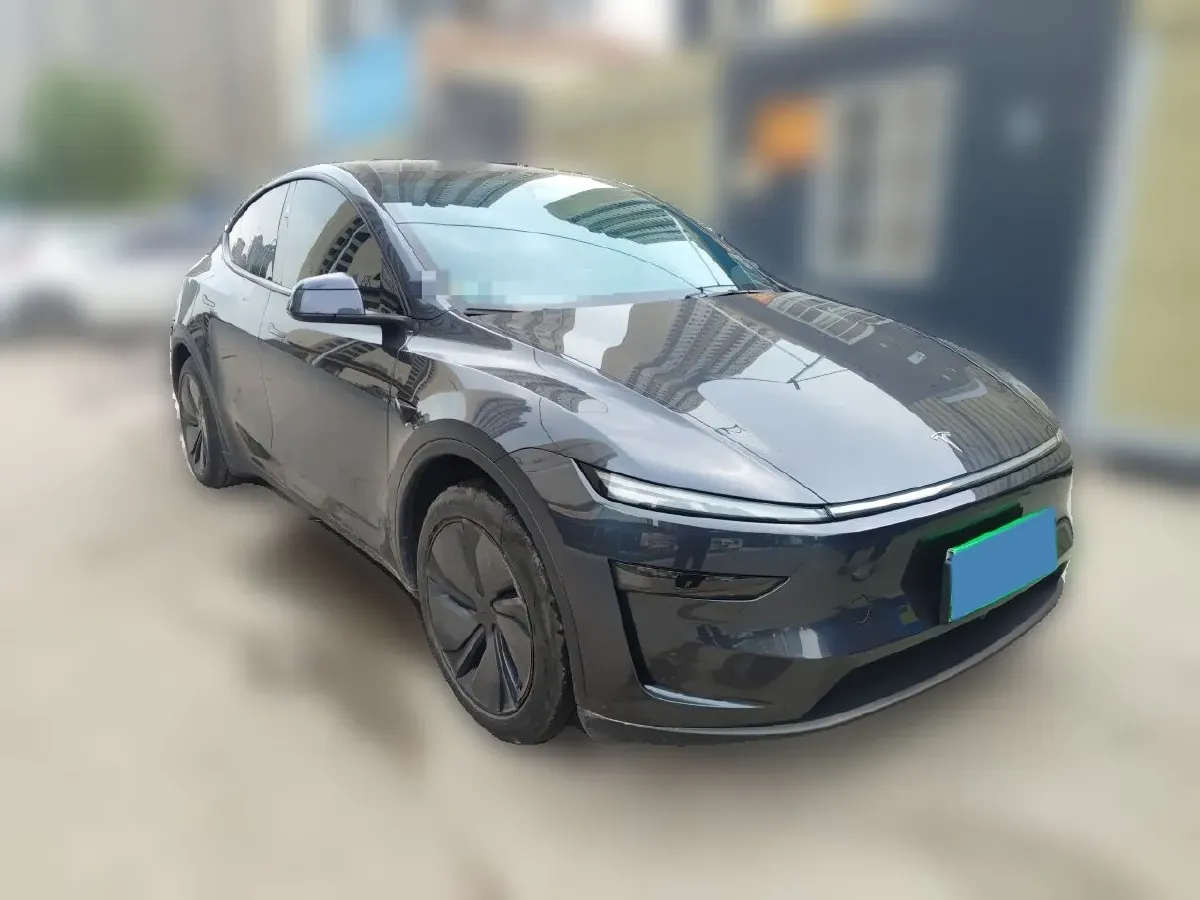 2025 Tesla Model Y BEV 62.5KWH,autocango,china used car exporter,china ev exporter,chinese used car exporter,chinese used ev exporter