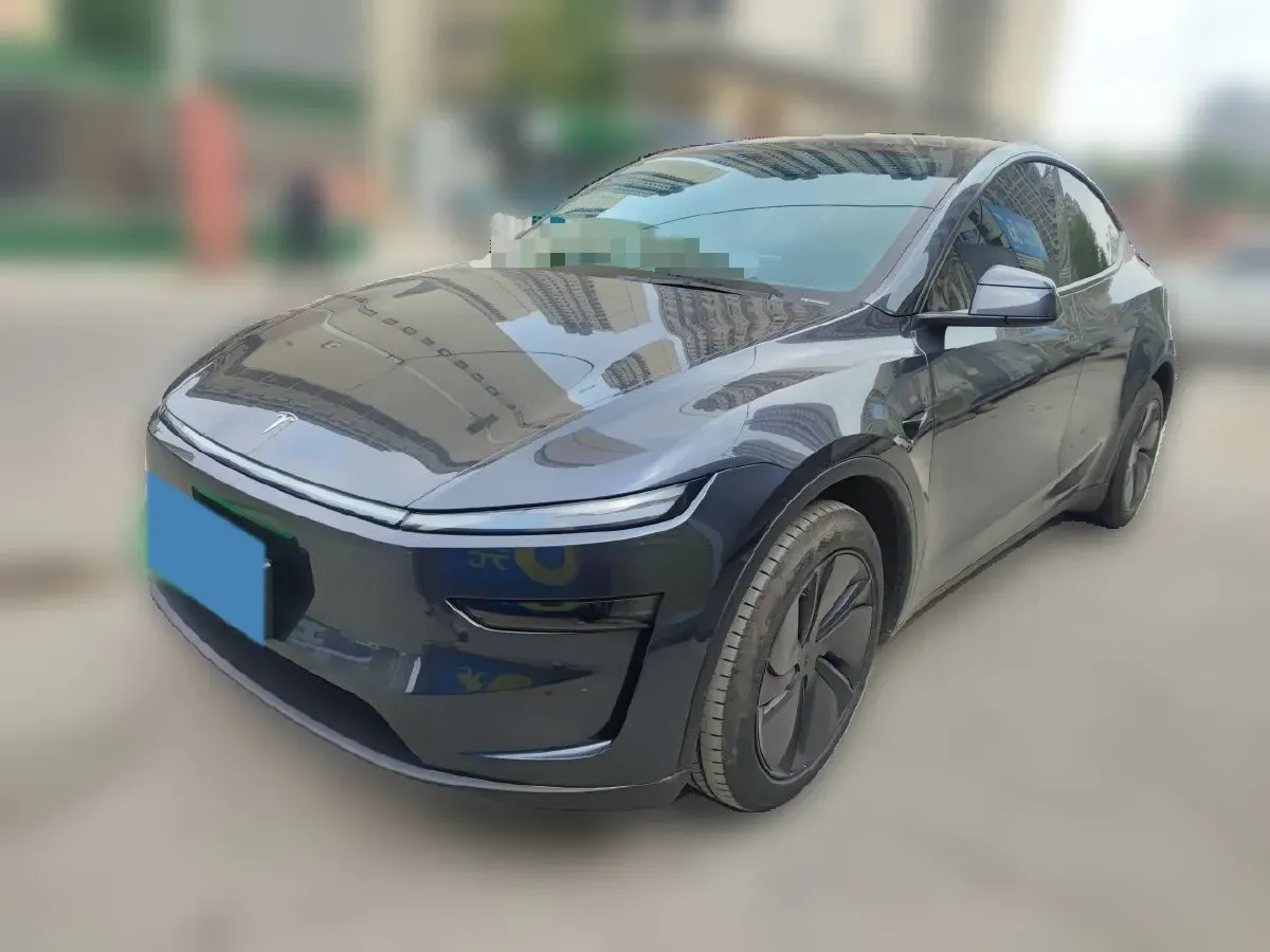 2025 Tesla Model Y BEV 62.5KWH,autocango,china used car exporter,china ev exporter,chinese used car exporter,chinese used ev exporter
