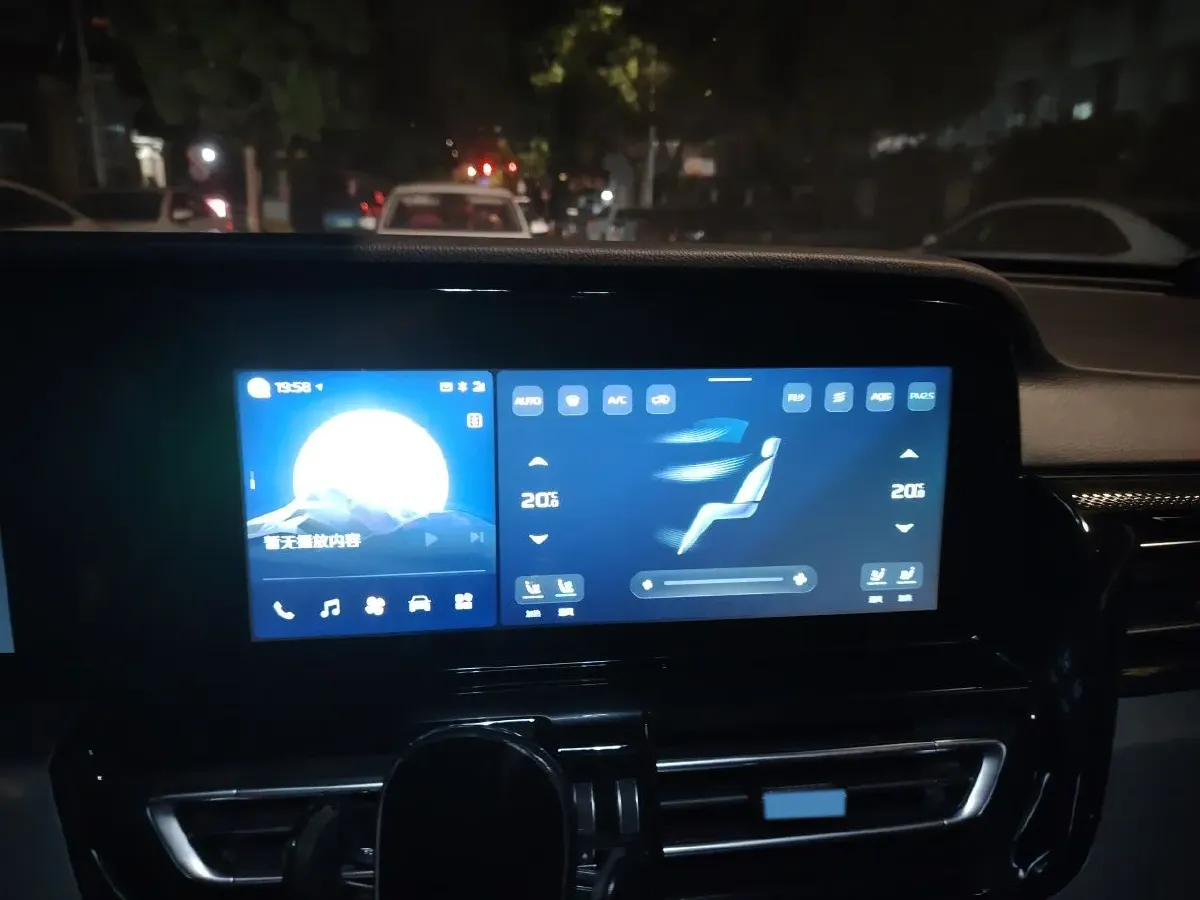2023 HongQi HS5 2.0T 252HP L4 8AT,autocango,china used car exporter,china ev exporter,chinese used car exporter,chinese used ev exporter