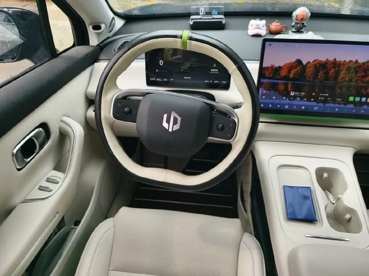 2024 Leapmotor C16 1.5L 95HP L4 REEV 28.4KWH,autocango,china used car exporter,china ev exporter,chinese used car exporter,chinese used ev exporter