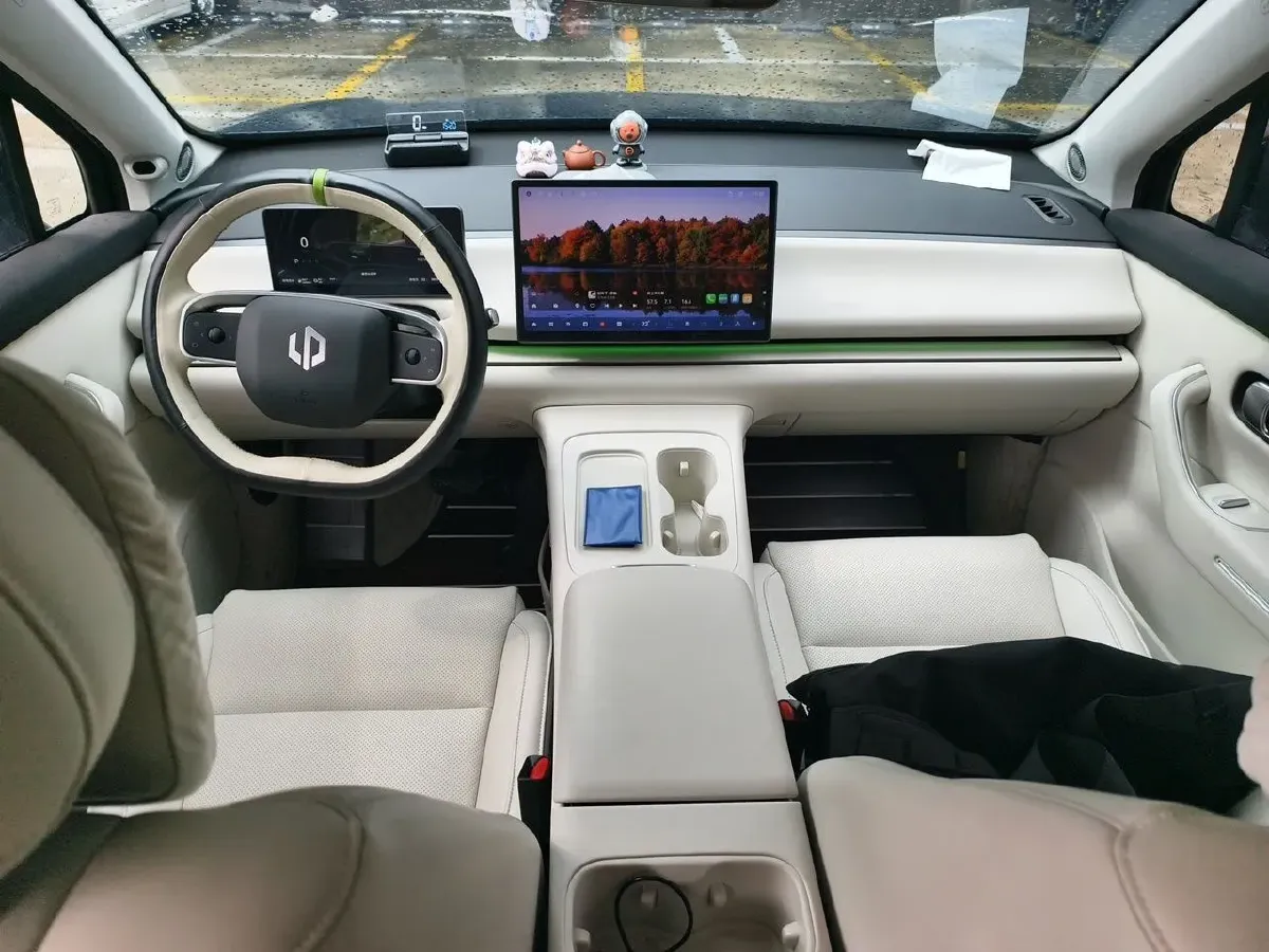 2024 Leapmotor C16 1.5L 95HP L4 REEV 28.4KWH,autocango,china used car exporter,china ev exporter,chinese used car exporter,chinese used ev exporter