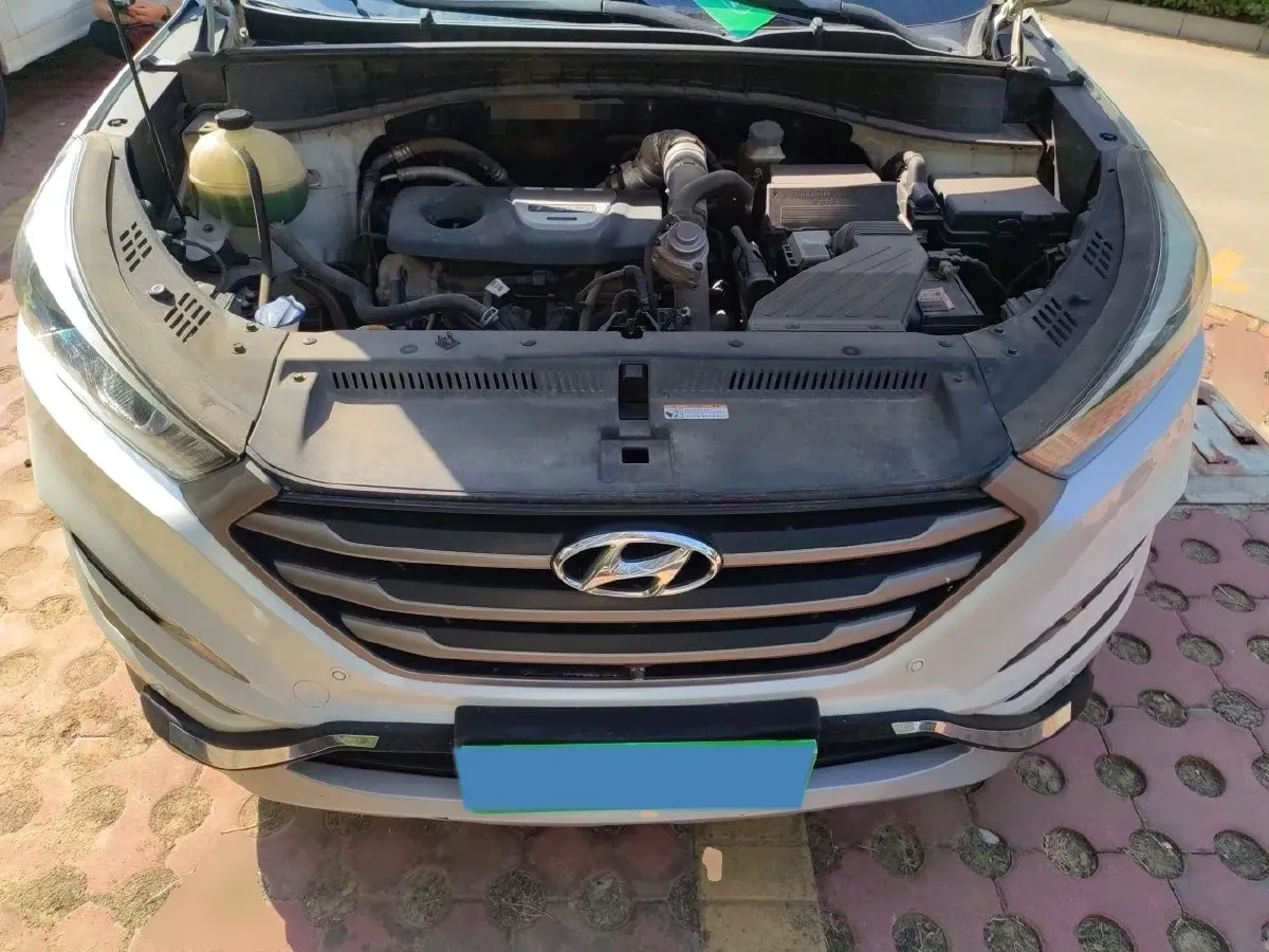 2015 Hyundai ix35 2.0L 160HP L4 6AT,autocango,china used car exporter,china ev exporter,chinese used car exporter,chinese used ev exporter