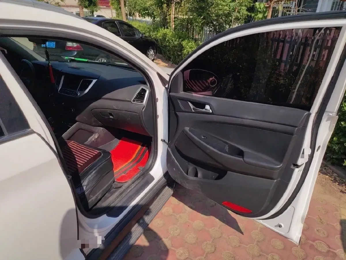 2015 Hyundai ix35 2.0L 160HP L4 6AT,autocango,china used car exporter,china ev exporter,chinese used car exporter,chinese used ev exporter